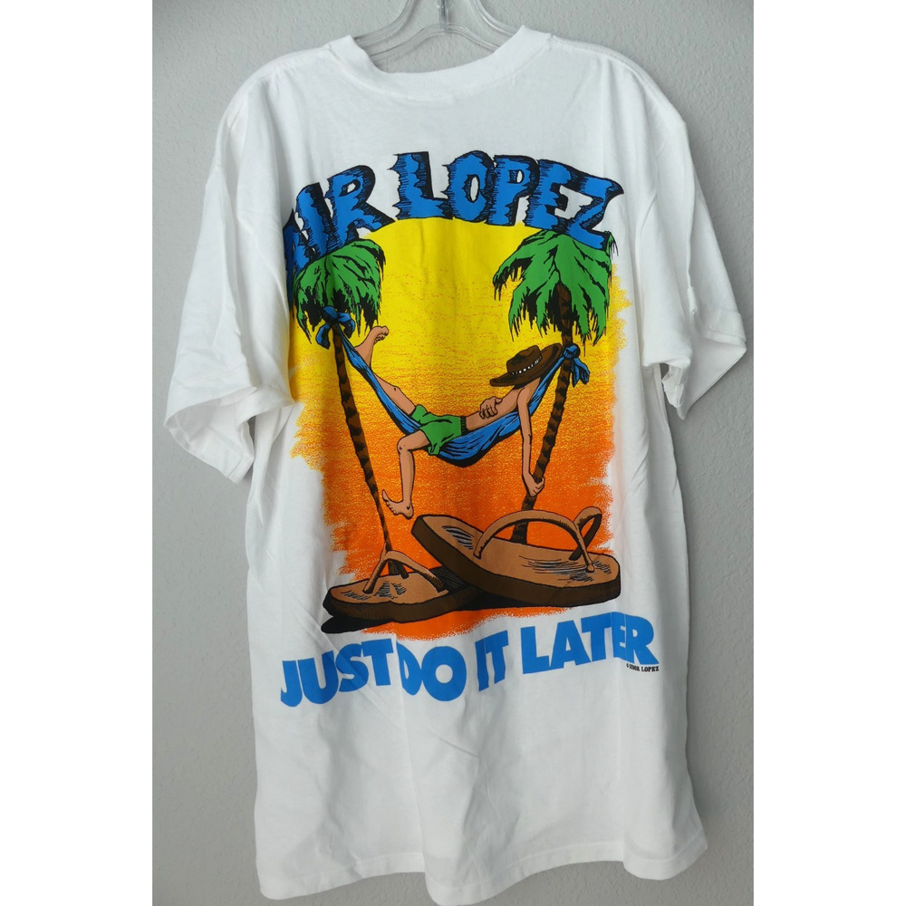 NWT Senor‎ Lopez Men's Graphic T-Shirt LARGE Hammock Vintage Colorful Tropical